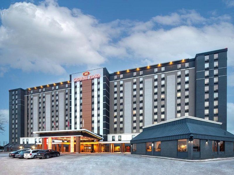 Toronto Pearson - Crowne Plaza Toronto Airport ON (YYZ)